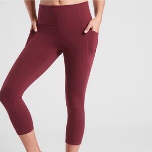 Women's Athleta Size Small Maroon Salutation Stash Capri Leggings